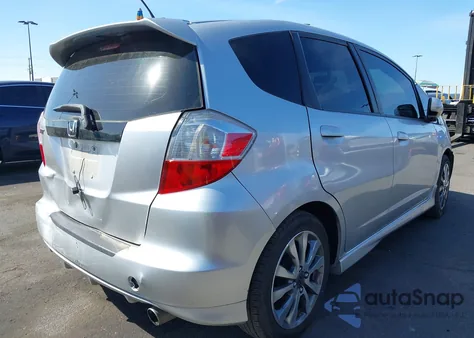 2013 Honda Fit Sport z USA, uszkodzony, nr VIN JHMGE8H52DC044339